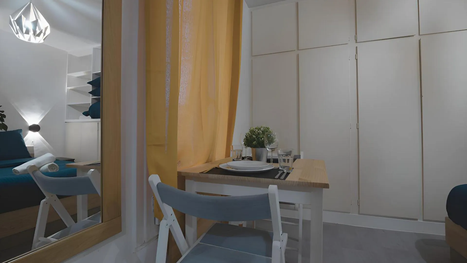 Splendid Studio Apartment Quartier Les Marais Free Netflix Paris